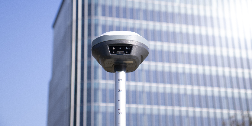 Radio and 4G Connectivity